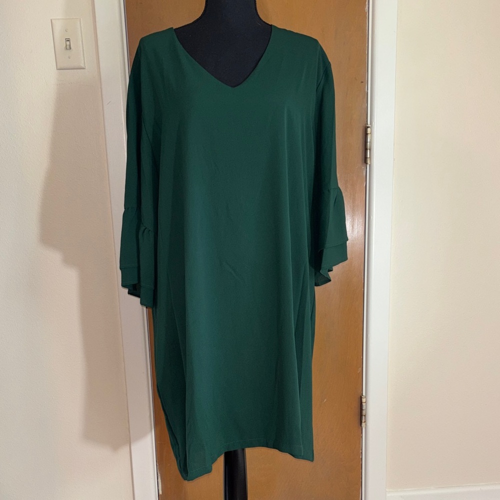 Women's V-Neck Ruffle Sleeve Tunic Top - Deep Green